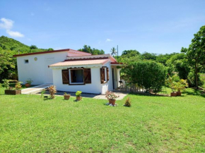 Maison d'une chambre avec jardin clos et wifi a Grand Bourg